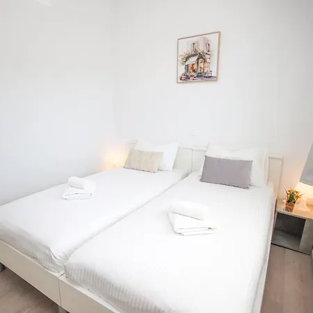 Bogoje - Two Bedroom With Private Parking * Cavtat