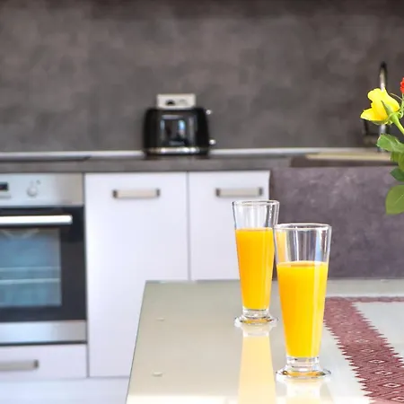 Daire Bogoje - Two Bedroom With Private Parking Cavtat
