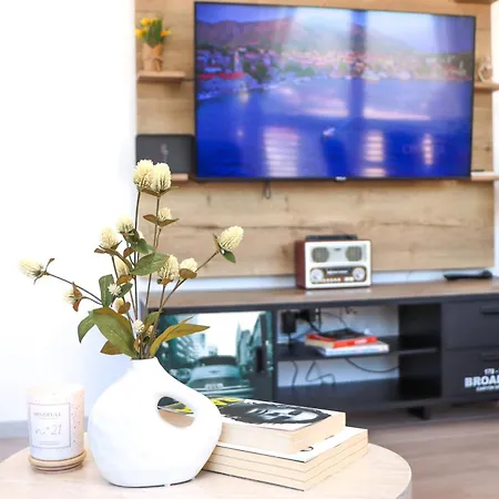 Daire Bogoje - Two Bedroom With Private Parking Cavtat